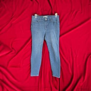 Lauren Conrad Super Skinny Size 14